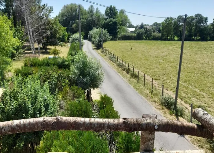 Entre Loire Et Vallée Apartamento *